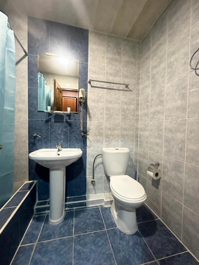 Imeri Park Hotel Kutaisi Bagian luar foto