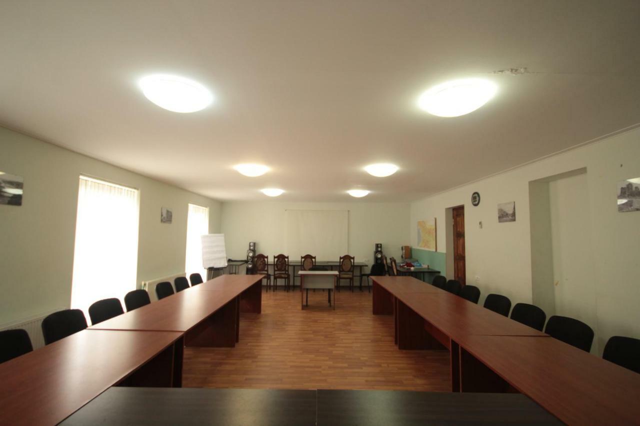 Imeri Park Hotel Kutaisi Bagian luar foto